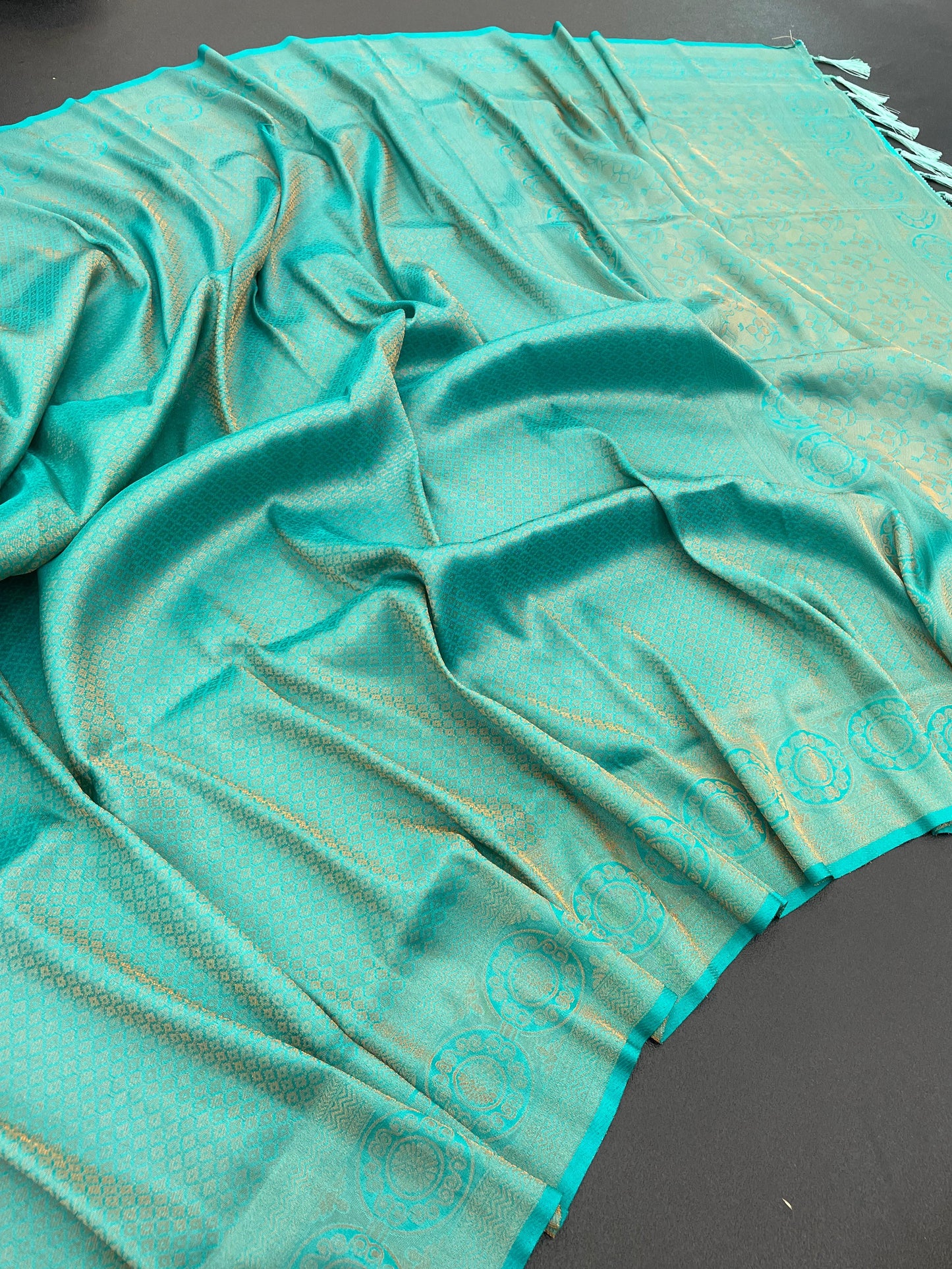 Kubera Pattu Silk Saree with Plain Body and Rich Contrast Border – Festive Wear for Women
