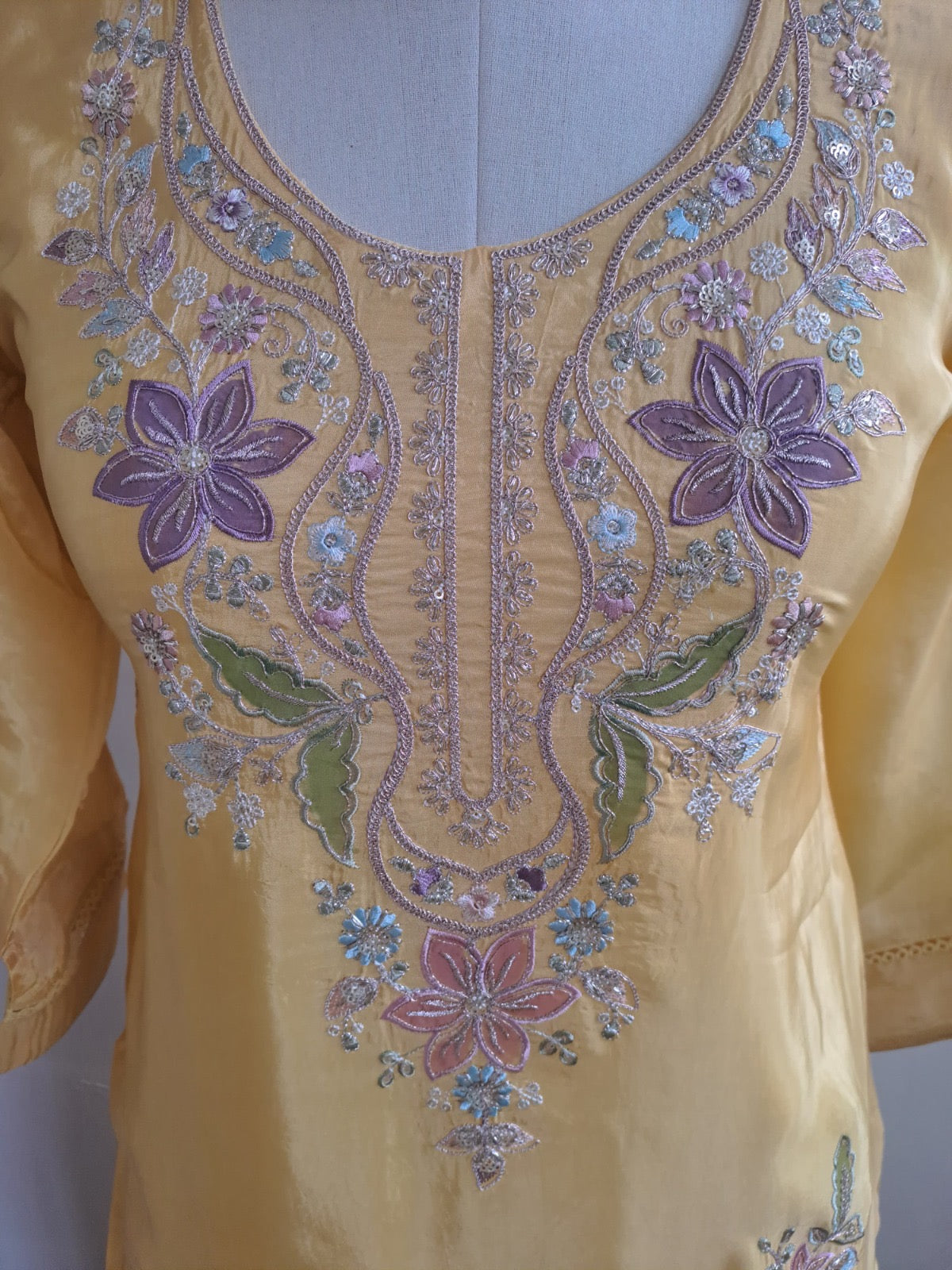 Glass Organza Kurta Set with Zari and Sequin Embroidery, Cotton Lining, Shantoon Pant, and Scallop Dupatta