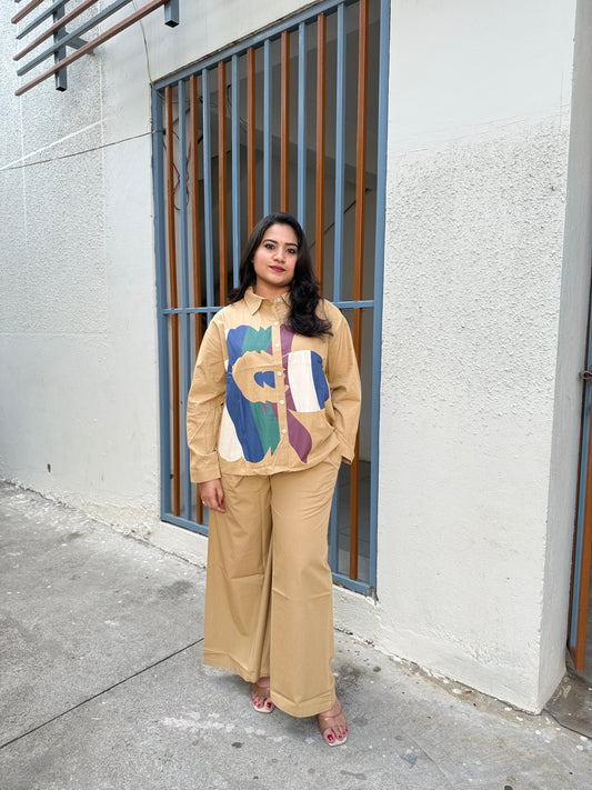 Premium Poplin Co-ord Set for Women with Abstract Print Shirt and Wide-Leg Pants – Smart Casual Outfit