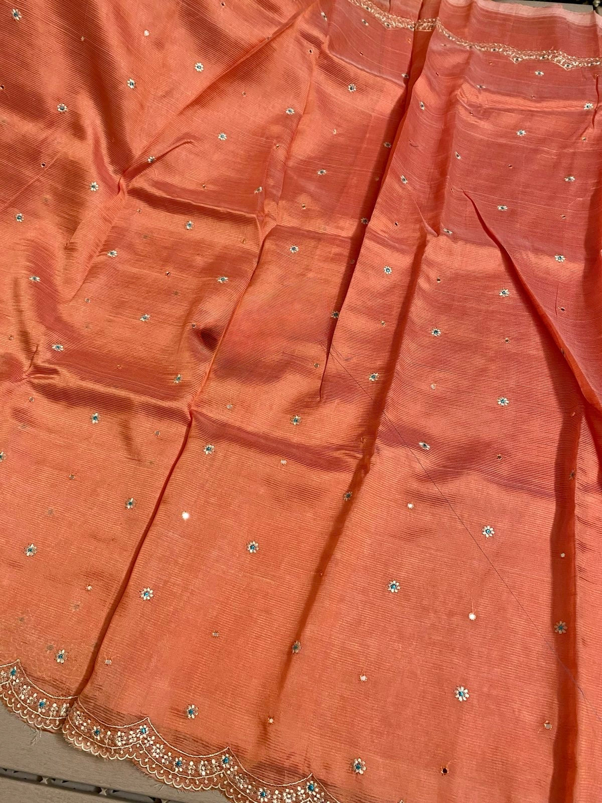 Mangalgiri Silk Saree with Chikankari Embroidery, Scallop Border, and Zari Pallu for Women – Contrast Blouse Included