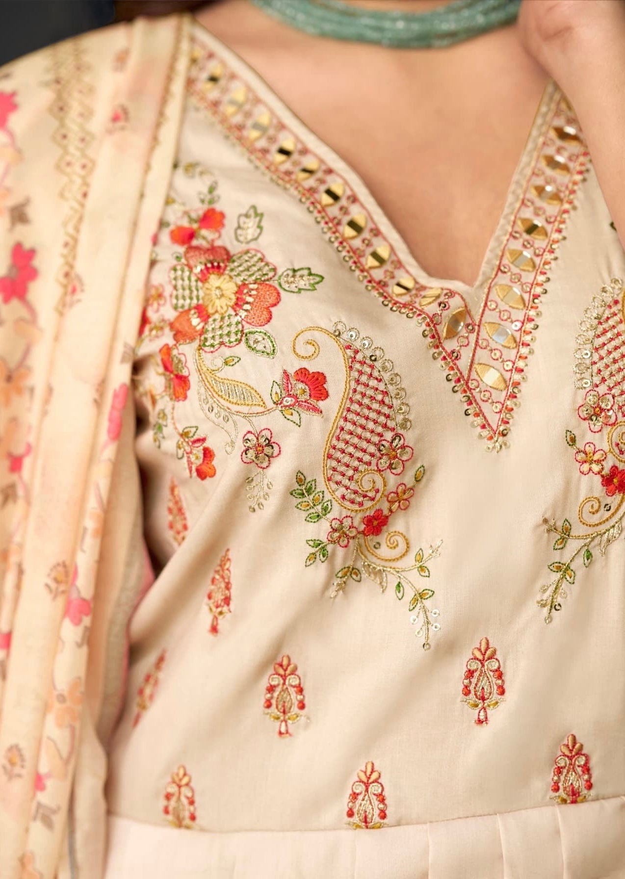 Muslin Digital Print Kurta Pant Dupatta Set with Khatli Mirror Handwork and Latkan Dupatta – L to 3XL