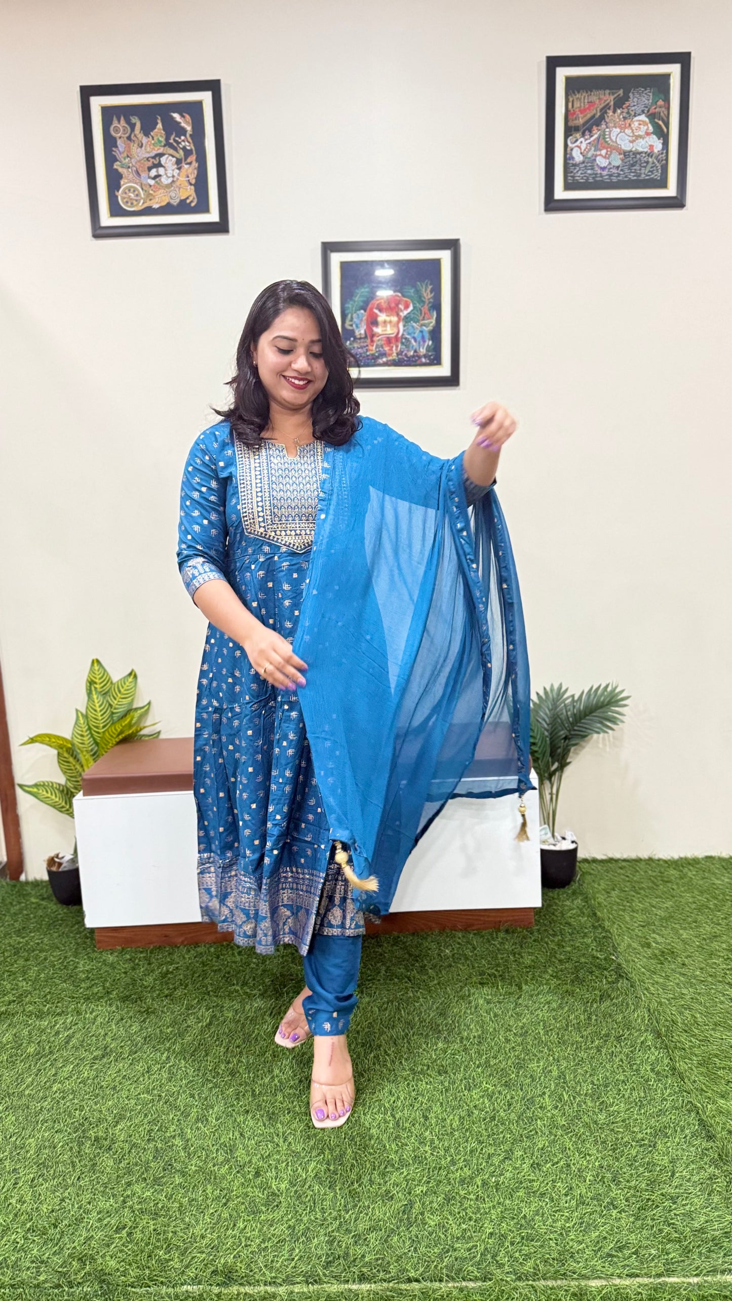 Rayon Kurta Pant Dupatta Set with Foil Print and Zari Sequins Embroidery – Women’s 3-Piece Outfit