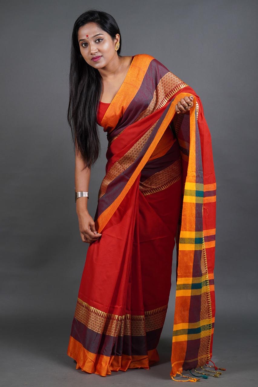 Pure Cotton Handloom Saree for Women with Woven Border and Blouse Piece – Traditional Daily Wear
