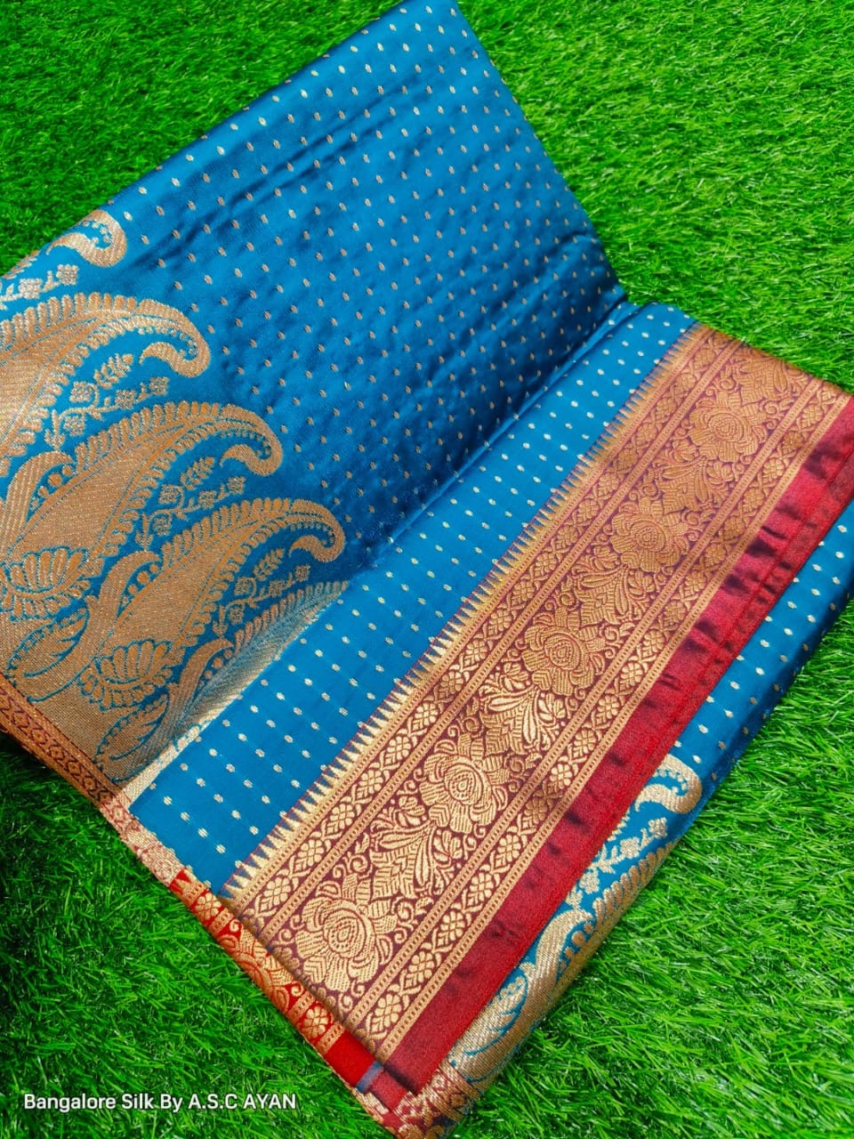 Bangalore Silk Saree with Pure Velvet Touch, Dual Tone Colour & All-Over Chunri Butta Design