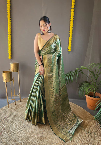 Kanchipuram Silk Saree with Intricate Zari Weaving, Rich Pallu, and Coordinated Blouse