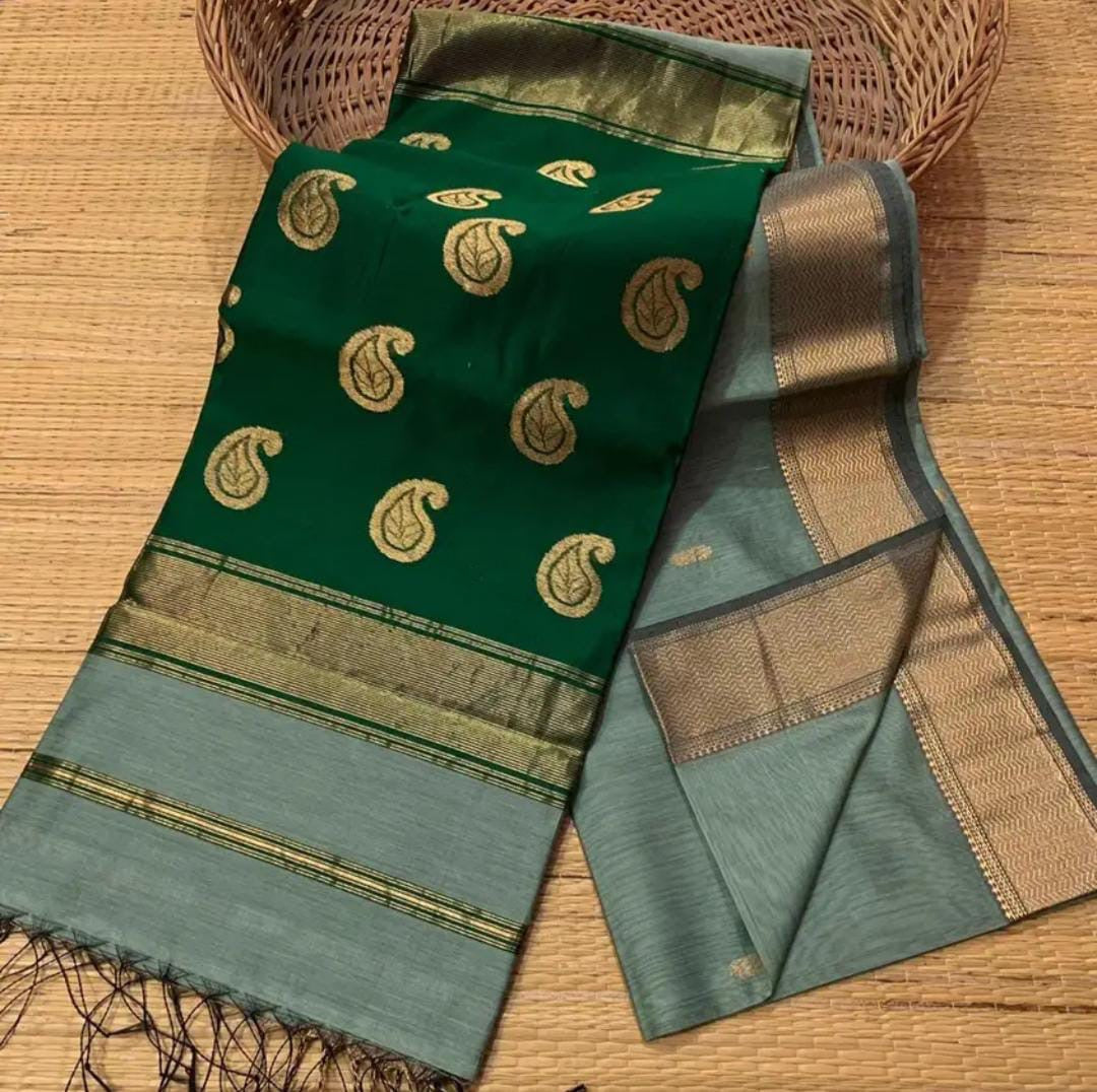 Maheshwari Silk Cotton Saree with Mango Butta Motifs & Gold Zari Border