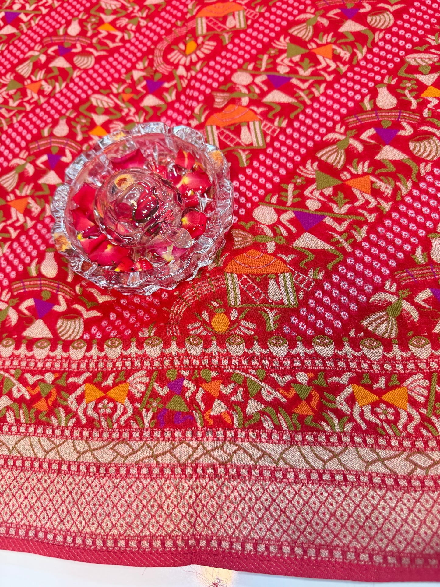 Pure Kaddi Georgette Zari Weaving Saree in Rust Orange with Antique Gold Pattern and Traditional Floral Borders – Festive & Wedding Wear for Women