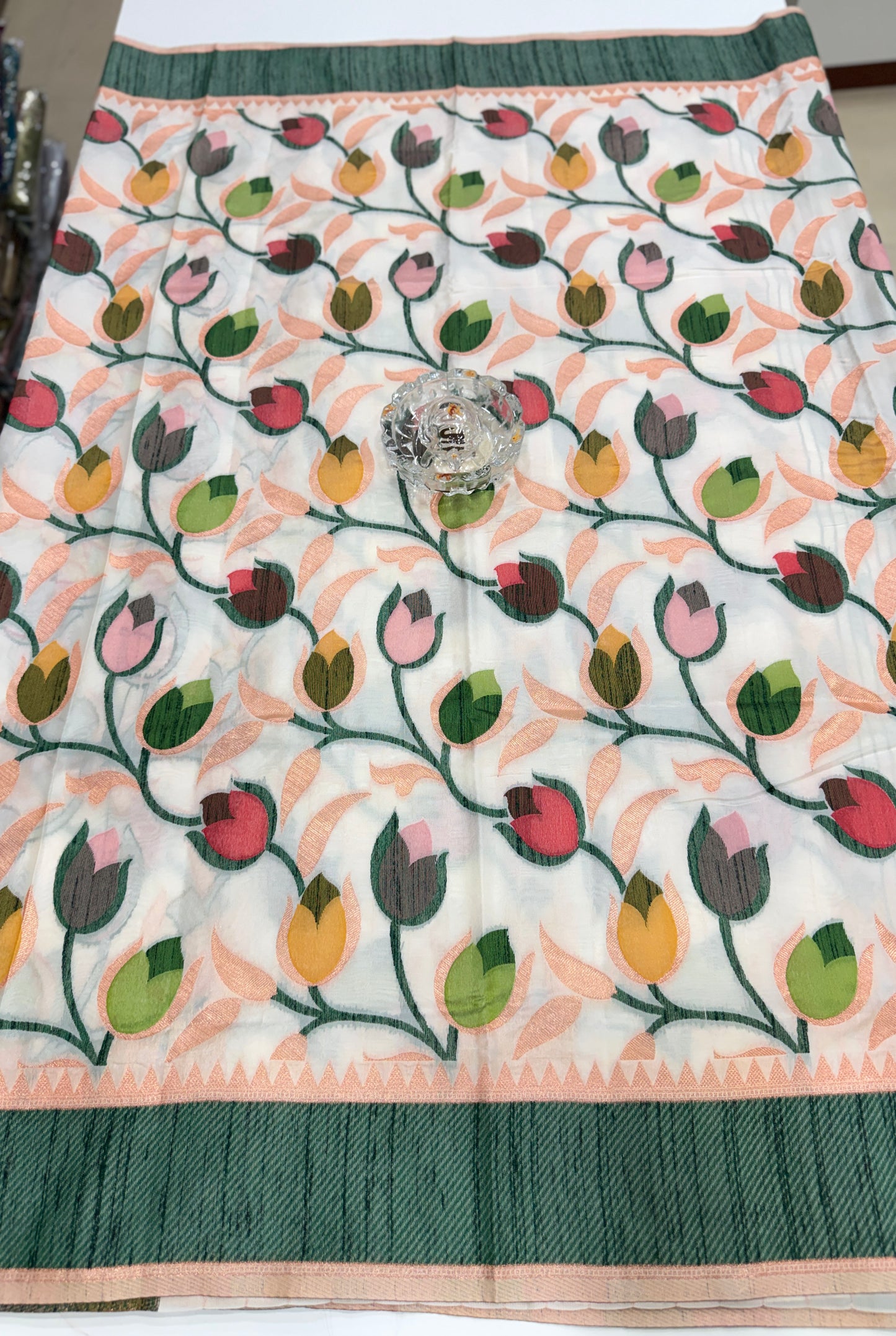 Soft silk floral printed saree with contrast blouse, lightweight festive wear saree for women