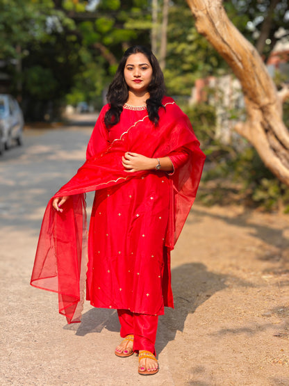 Red Chinnon Embellished Kurta with Pant and Dupatta – Premium 3-Piece Set (M–2XL)