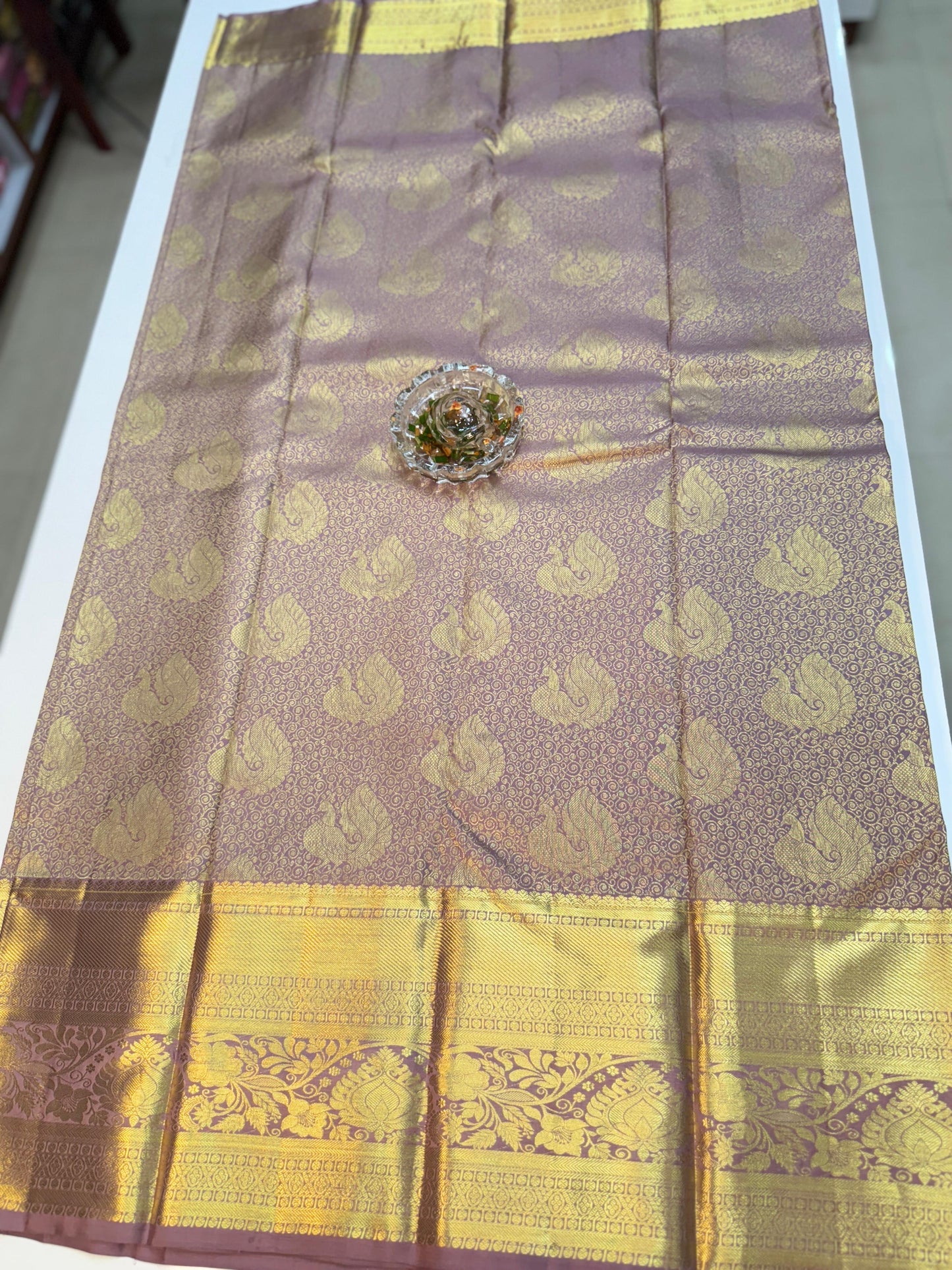 Pure Silk Handloom Saree with Zari Brocade Weaving – Festive & Bridal Collection