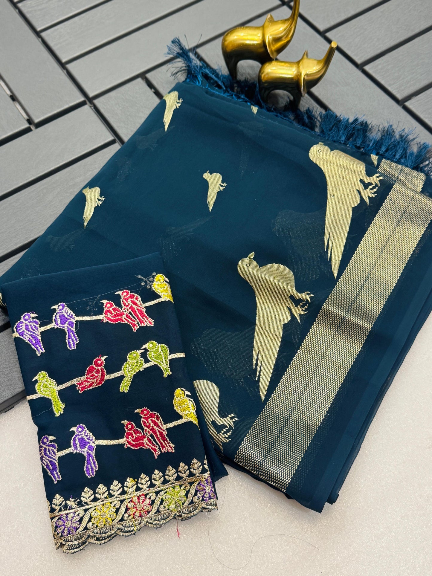 Georgette Foil Print Saree with Zalar Pallu and Embroidered Blouse for Women – Festive Wear