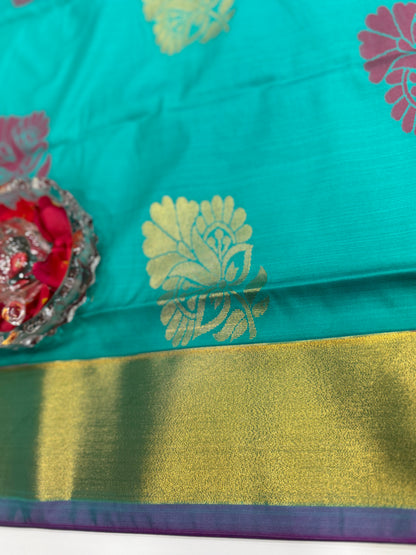 Kanchi Soft Silk Saree with Zari Weaving and Traditional Motifs – Wedding and Festive Wear