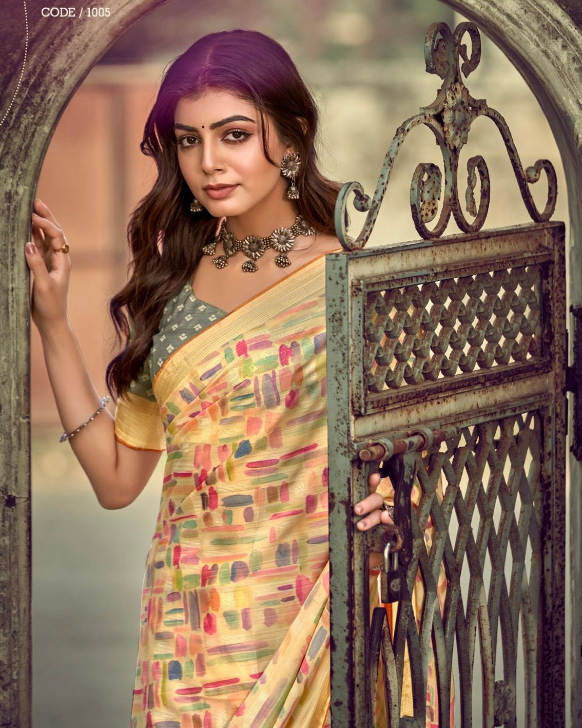 Women’s Pure Viscose Georgette Saree with Fancy Designer Blouse