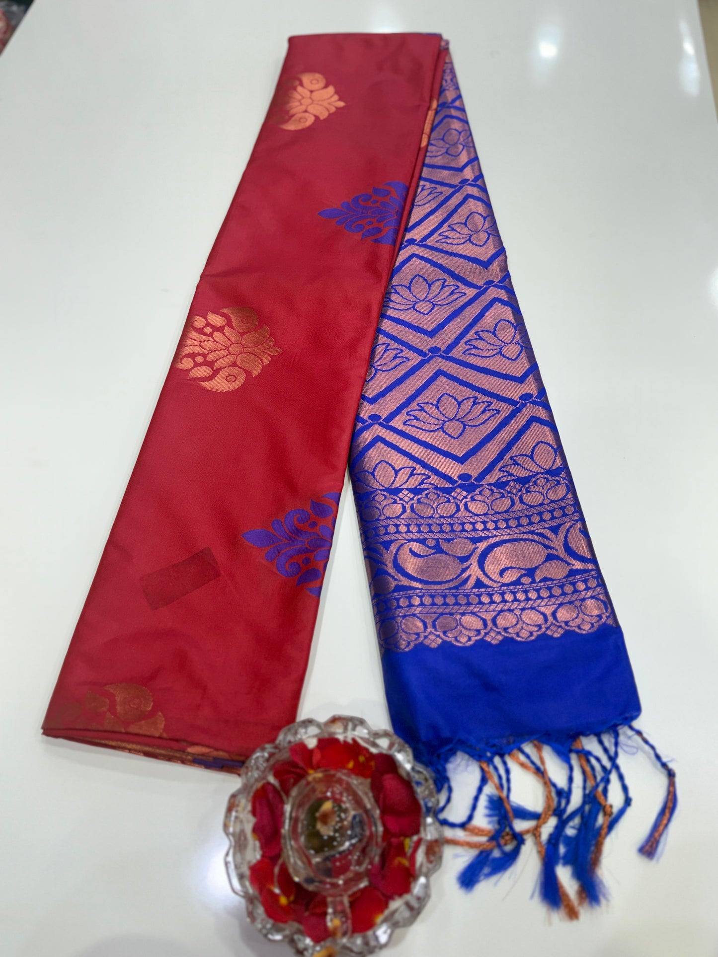 Kanchi Soft Silk Saree with Zari Weaving and Traditional Motifs – Wedding and Festive Wear
