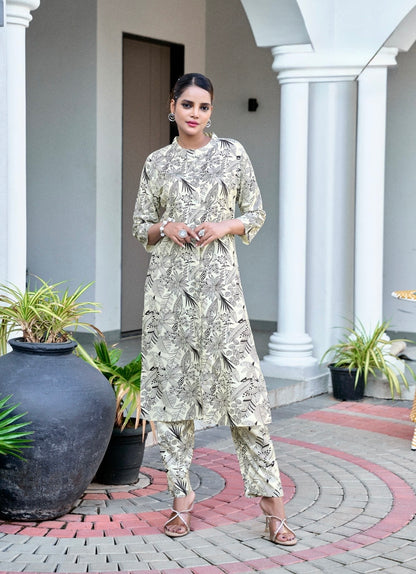 Heavy Viscose Printed Co-Ord Set with Mandarin Collar, Button Detailing, and Side Pocket – Ethnic Wear for Women (XL to 3XL)