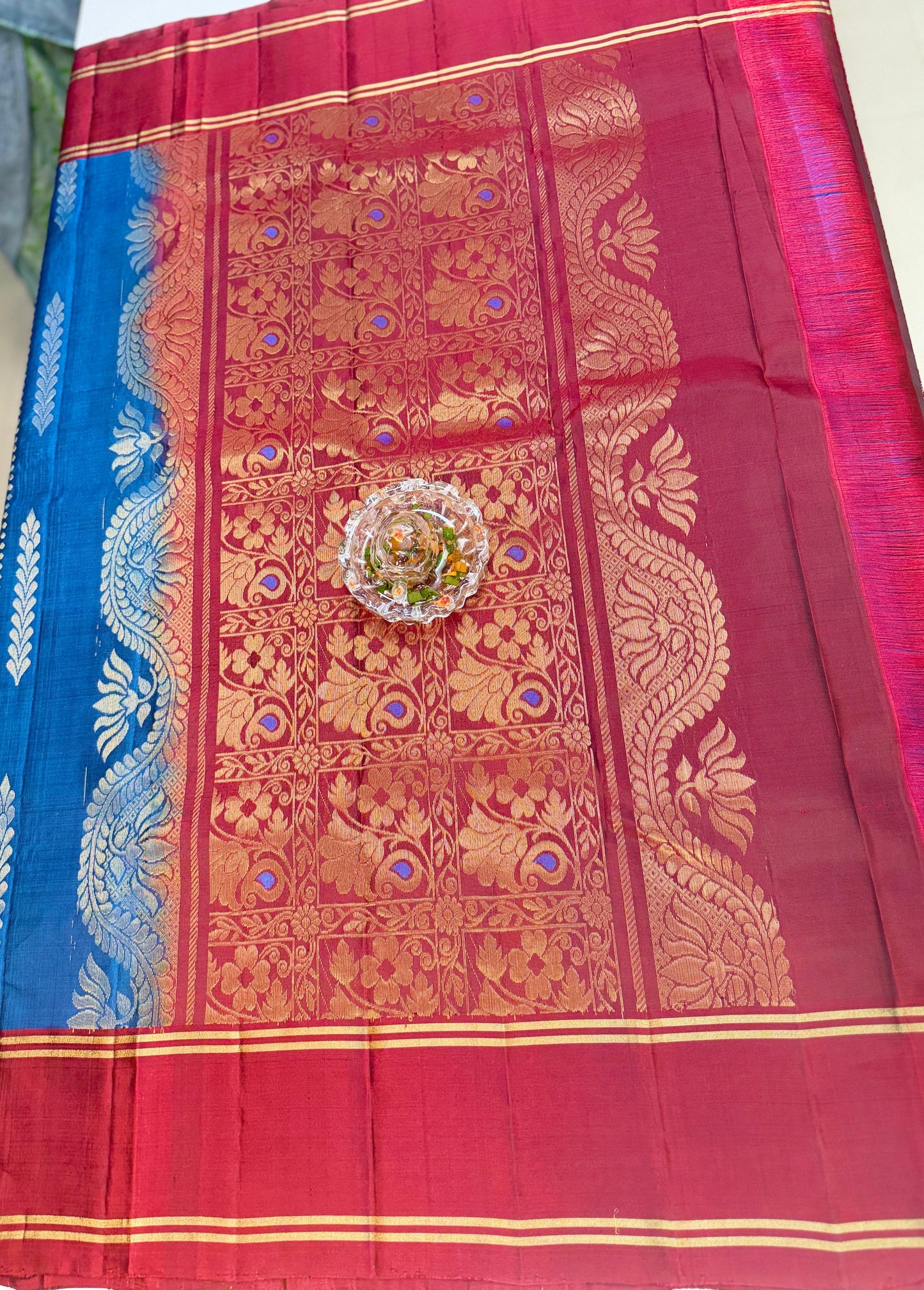 Pure Handloom Silk Saree with Traditional Zari Weaving for Women
