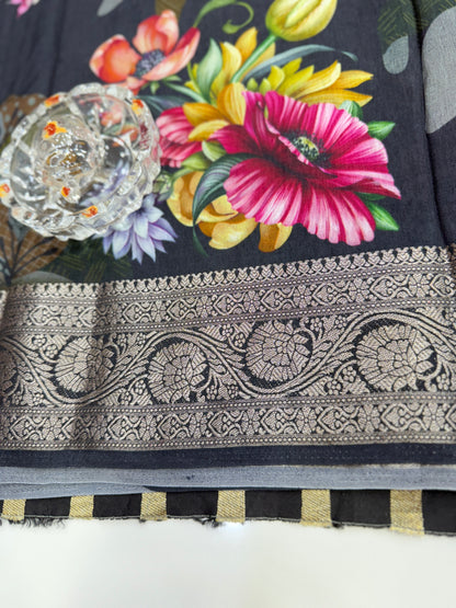 Russian Viscose Crepe Silk Chittpallu Saree with Heritage Print and Zari Border for Women