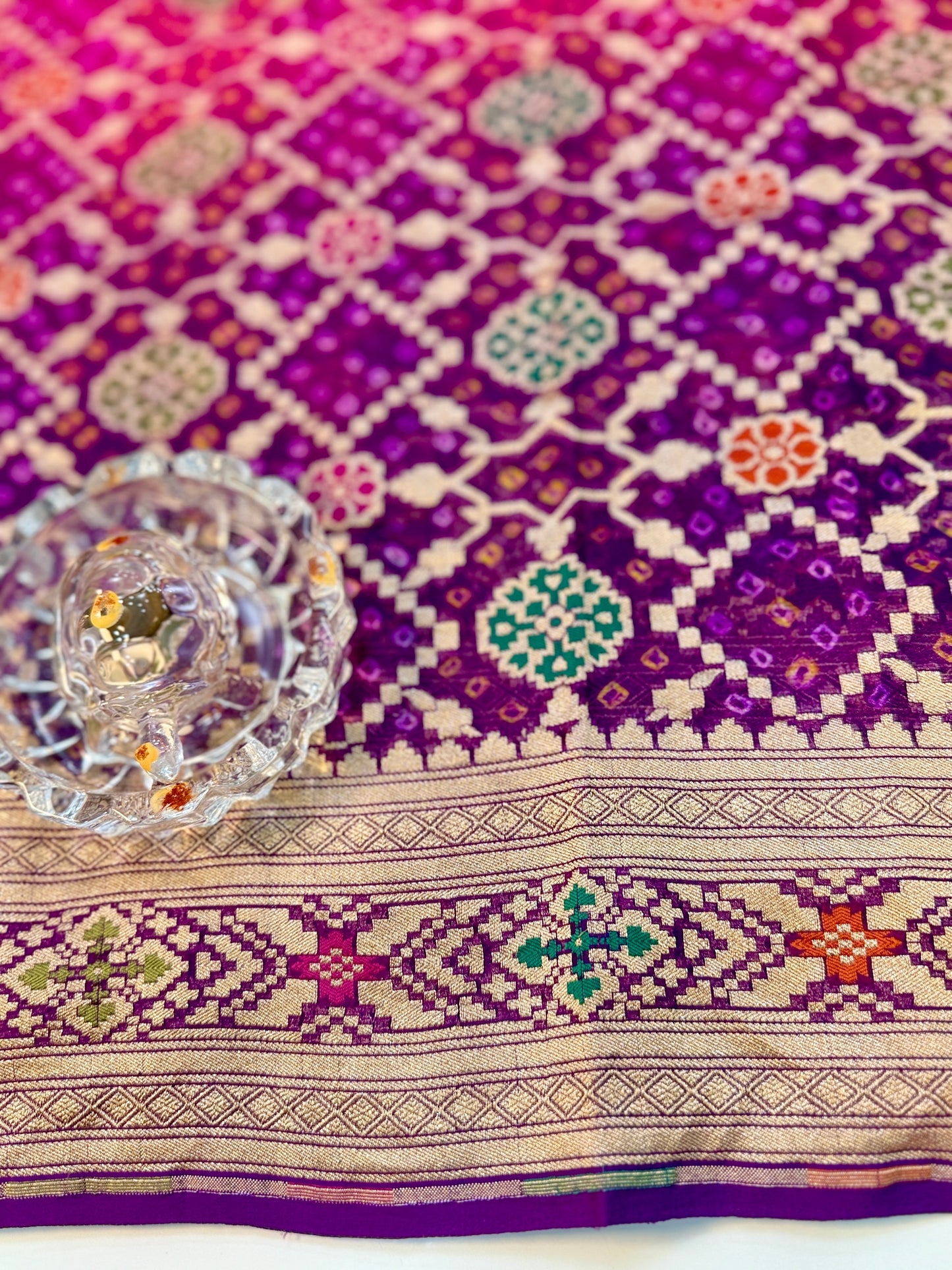 Banarasi Pure Georgette Bandhani Saree with Golden Zari Jaal and Meenakari Work – Bridal Wear