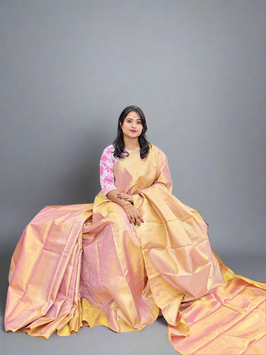 Handloom Borderless Pure Silk Saree in Dual-Tone Pink and Gold with Zari – Wedding Collection