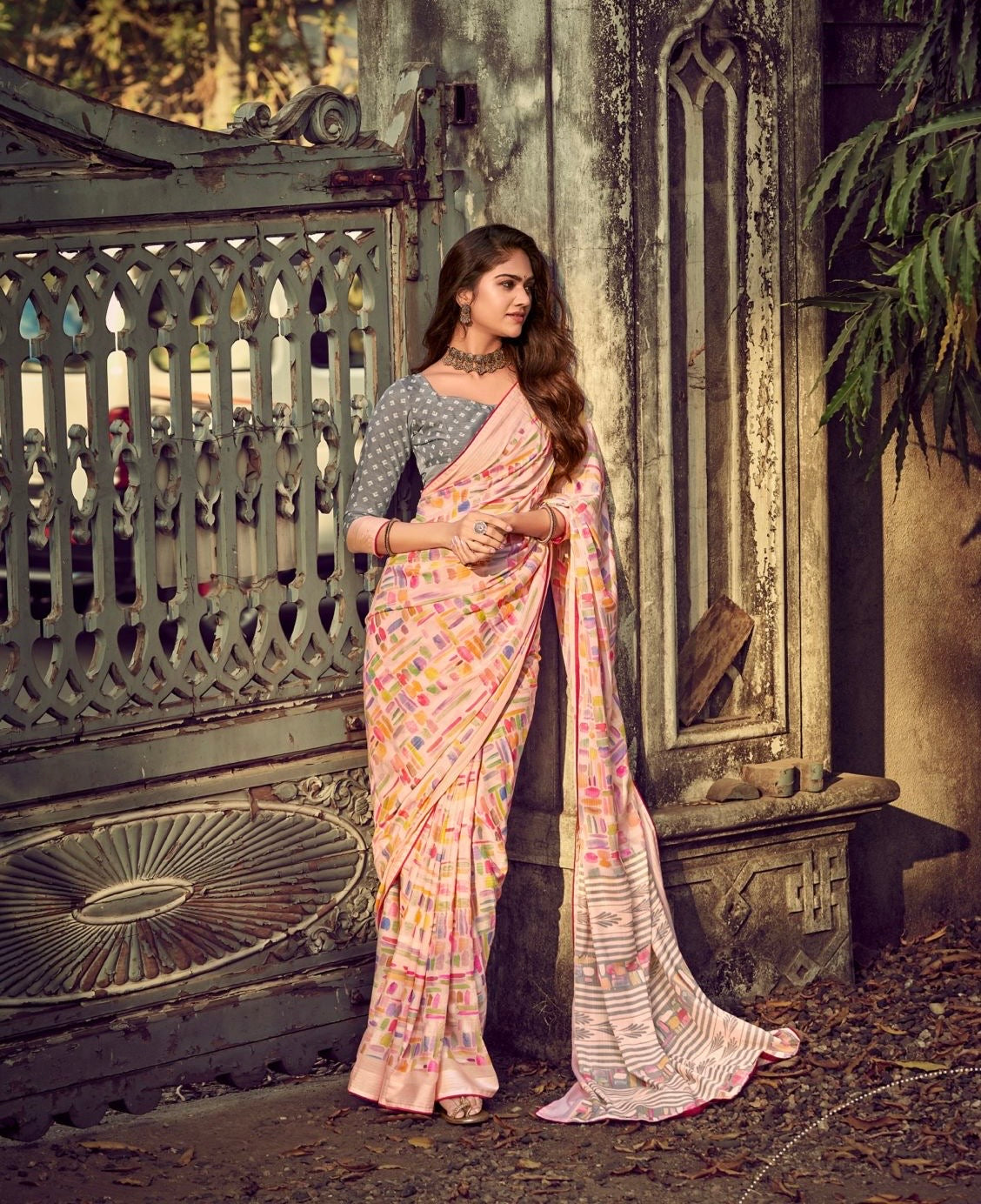 Women’s Pure Viscose Georgette Saree with Fancy Designer Blouse