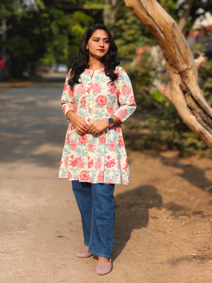 Cream Cotton Floral Printed Tunic with Three-Quarter Sleeves for Women – XL to 3XL