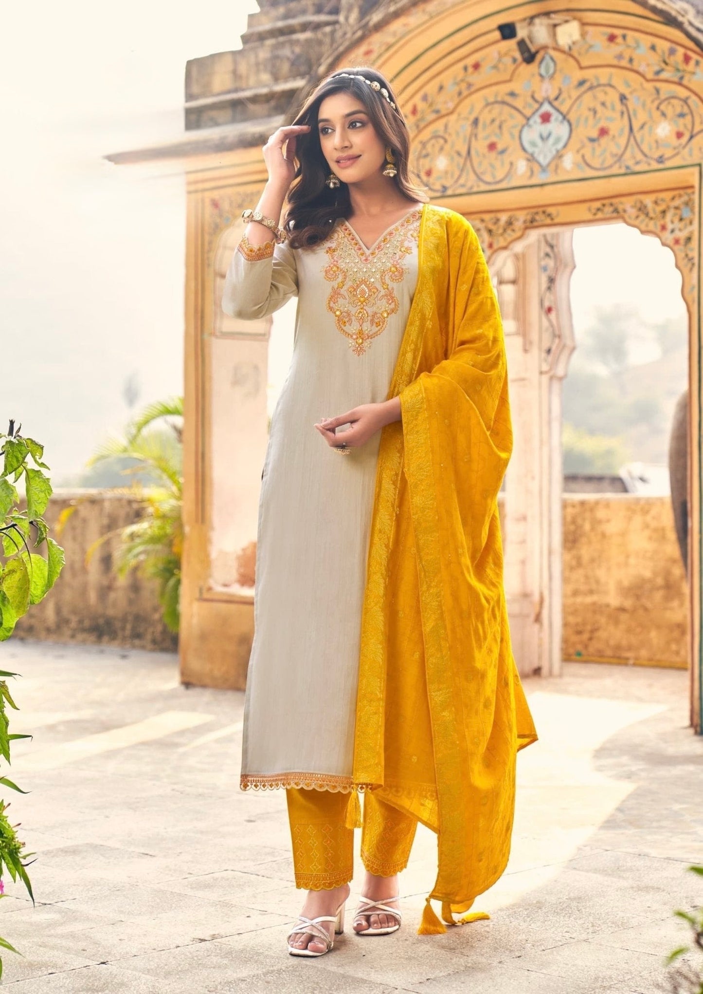 Viscose Embroidered 3-Piece Suit Set with Jacquard Dupatta – XL to 3XL