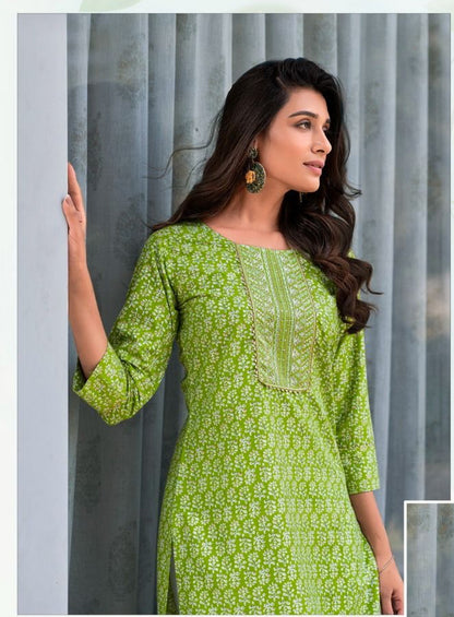 Heavy Rayon Foil Print Kurti with Heavy Sequence Work – Sizes S to 4XL