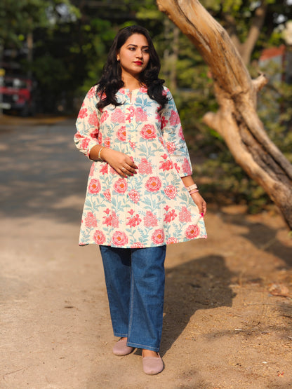 Cream Cotton Floral Printed Tunic with Three-Quarter Sleeves for Women – XL to 3XL