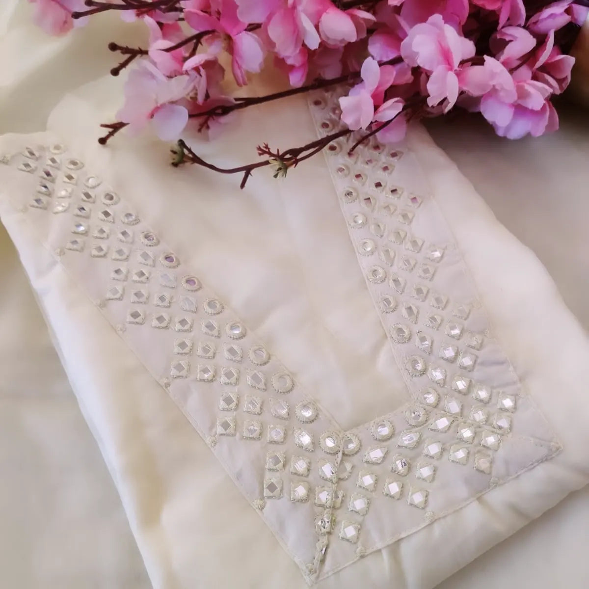 Chanderi Women’s ethnic suit set with kurta, pant, and dupatta