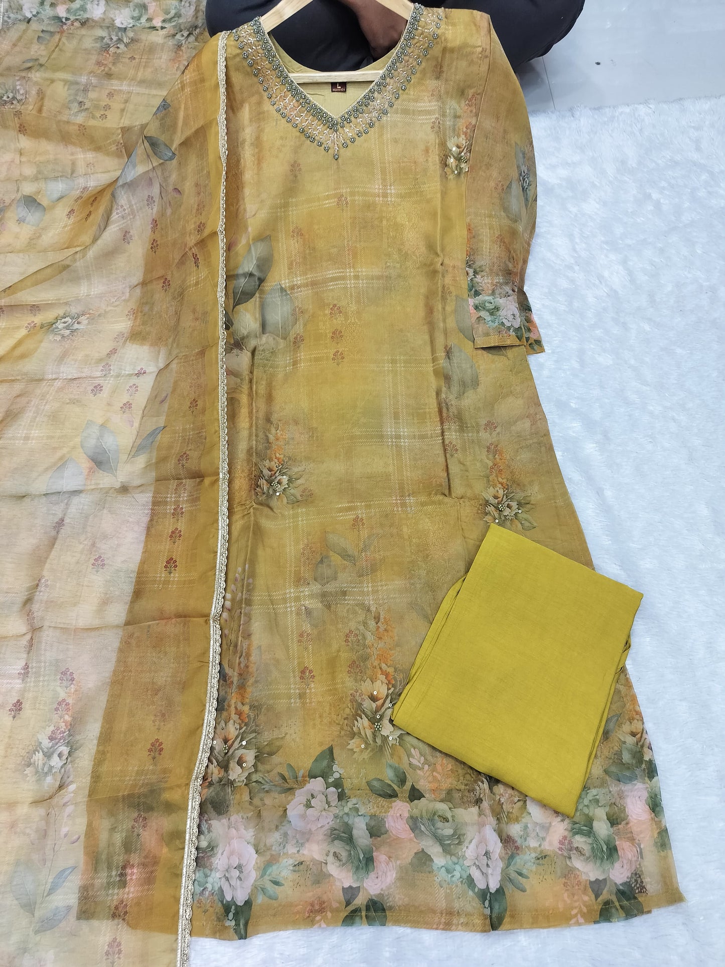 Heavy Organza Kurti with Intricate Neck Work, Silk Pant & Matching Dupatta – Sizes L & 2XL