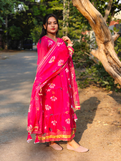 Pink Tabby Organza Anarkali Suit with Dupatta – Full Lining & Frill Pattern – Sizes M to XXL