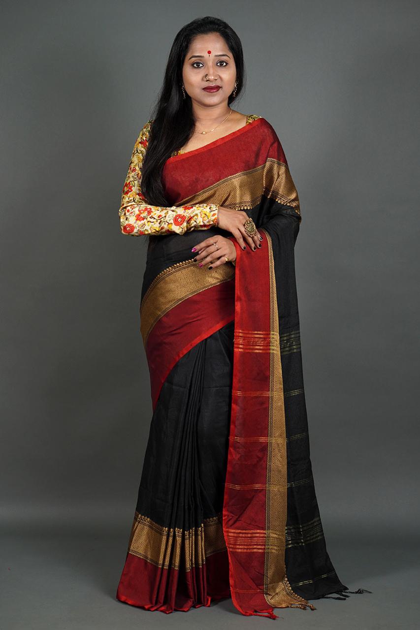 Pure Cotton Handloom Saree for Women with Woven Border and Blouse Piece – Traditional Daily Wear