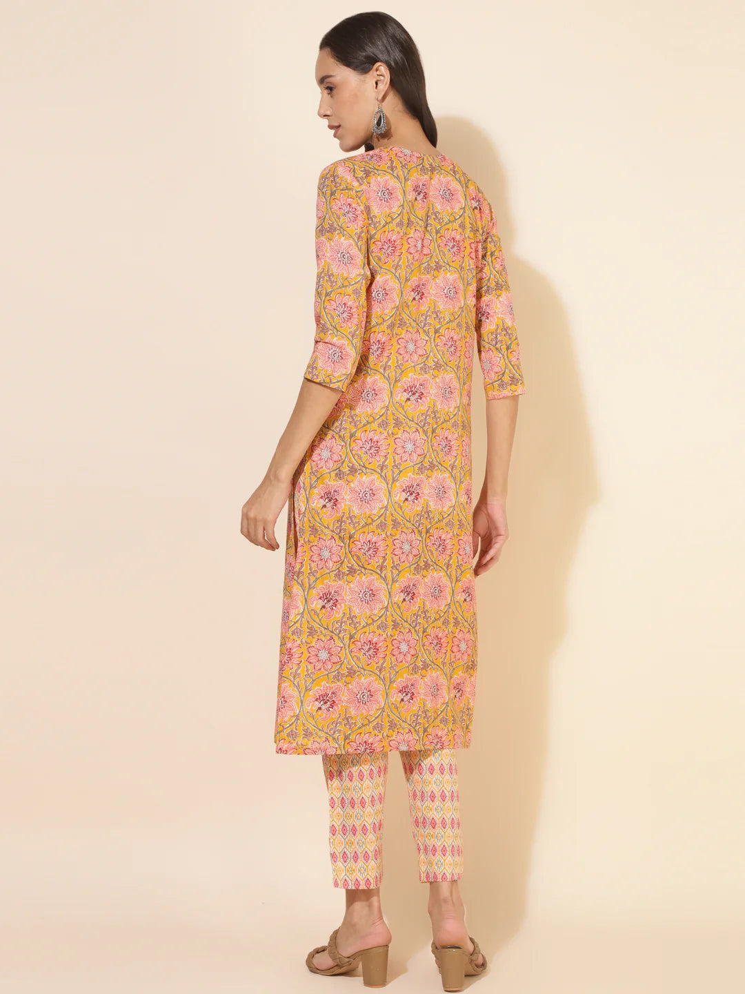 Floral printed cotton straight kurta with pants for women – casual ethnic co-ord set