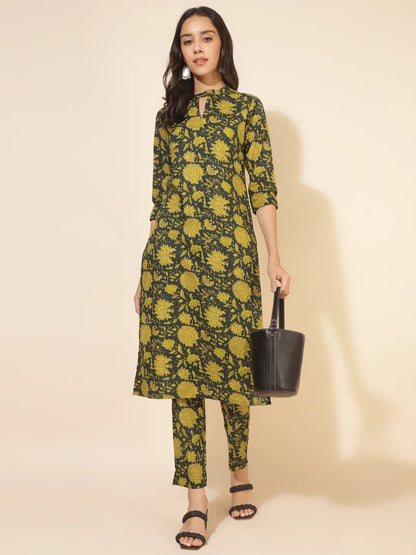 Dark green cotton floral printed kurta pant co-ord set for women – casual straight fit style