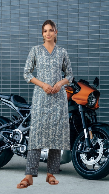 Blue Cotton Printed Straight Kurta with Pant Set for Women