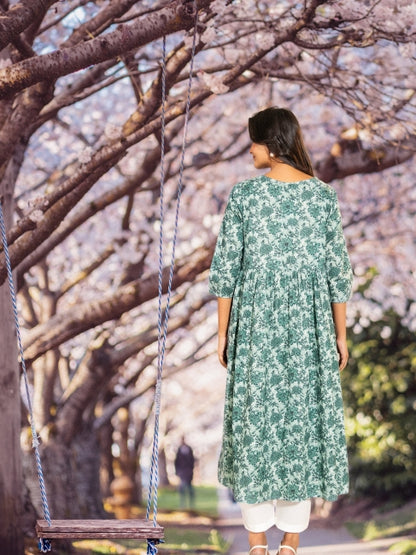 Green Cotton Floral Printed A-Line Kurta – Everyday Wear (M to 3XL)