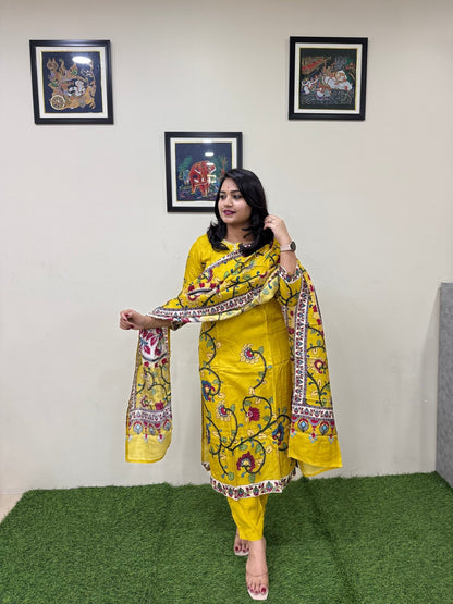 Premium Elegance in Russian Silk - Mani's Fashions