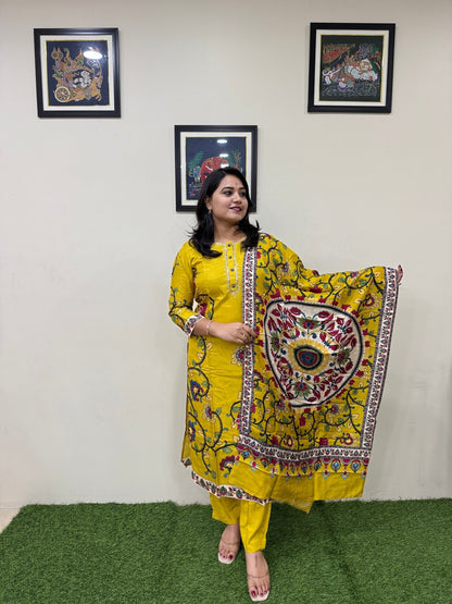 Premium Elegance in Russian Silk - Mani's Fashions