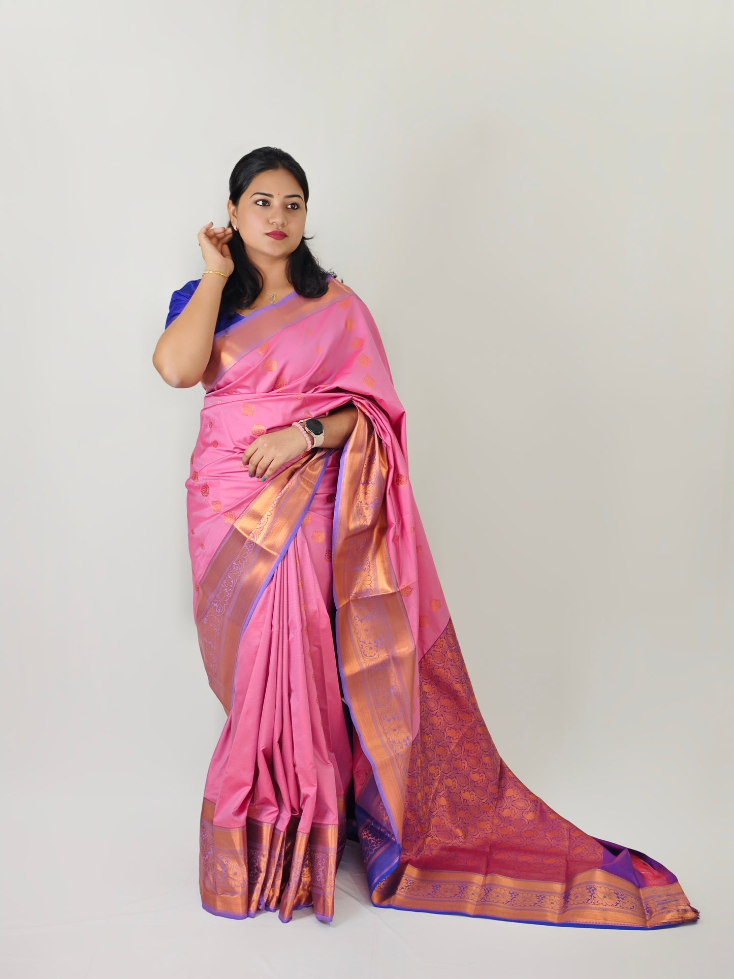 Kanchipuram Silk Saree with Zari Weaving, Ornate Borders and Rich Pallu – Wedding Wear