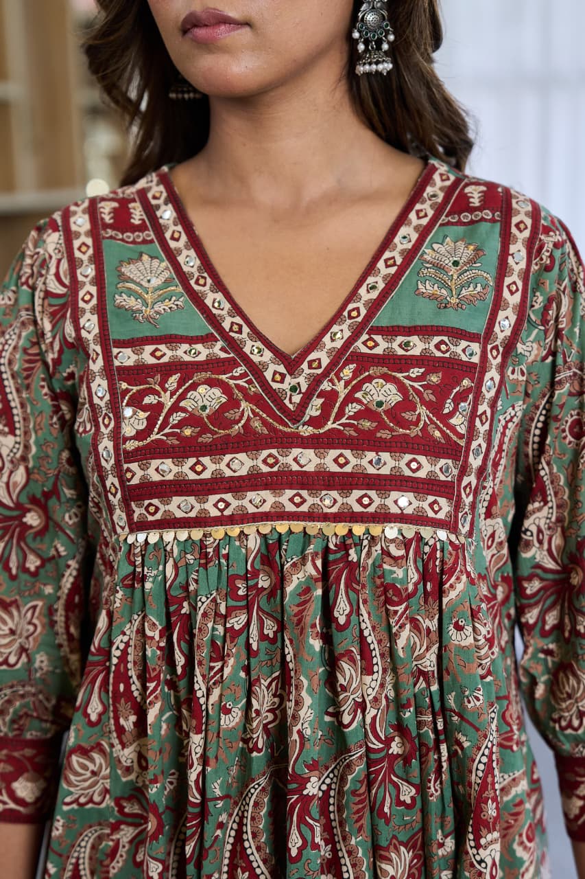 Cotton Kalamkari Printed Kurti Pant Set with Kota Doria Dupatta for Women, V-Neck Straight Kurta Ethnic Set