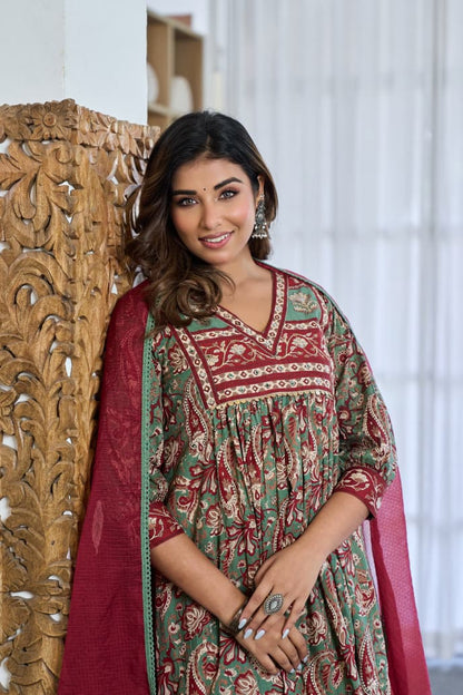 Cotton Kalamkari Printed Kurti Pant Set with Kota Doria Dupatta for Women, V-Neck Straight Kurta Ethnic Set