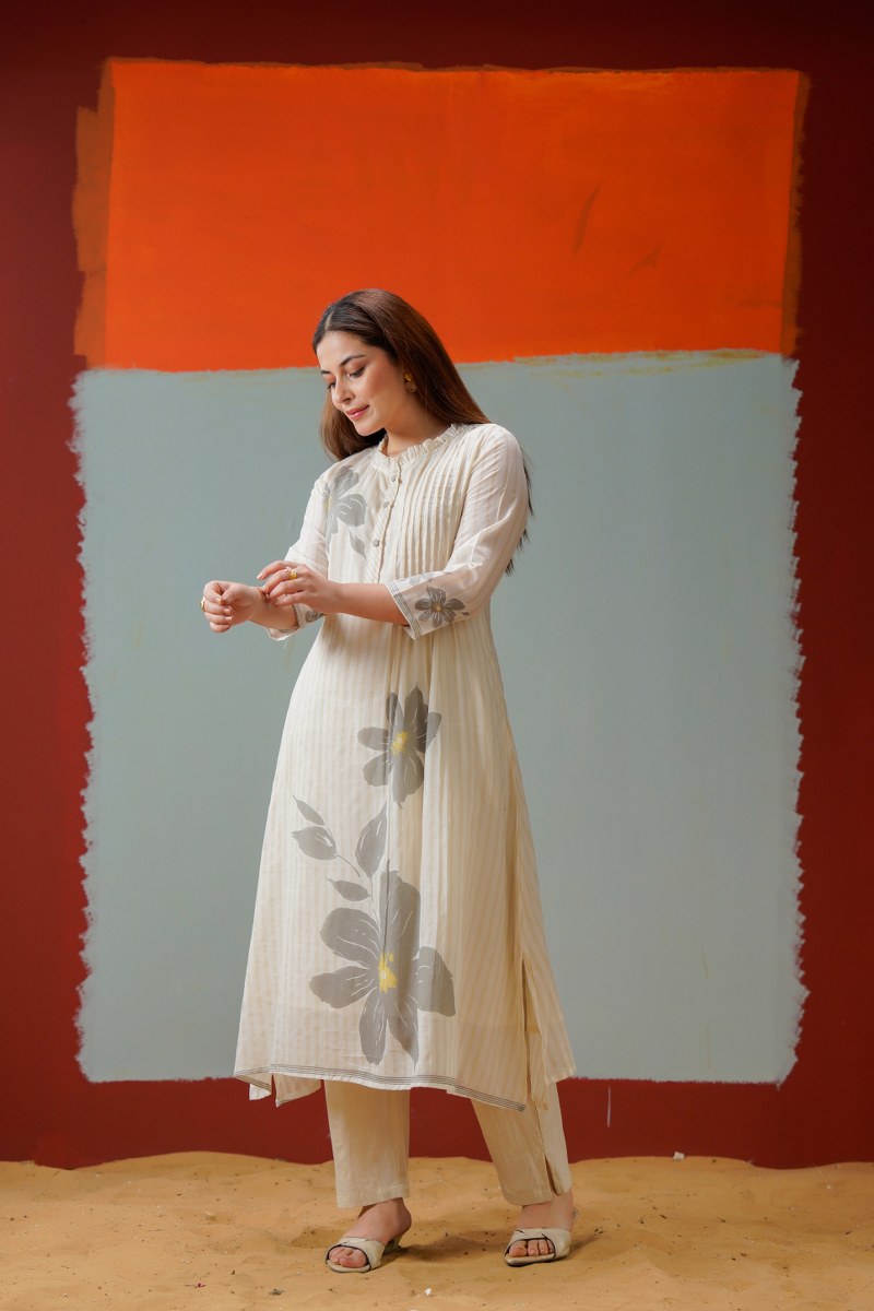 Cotton Kurti Pant Set for Women, Floral Printed Kurta with Pintuck Front, M to XXL