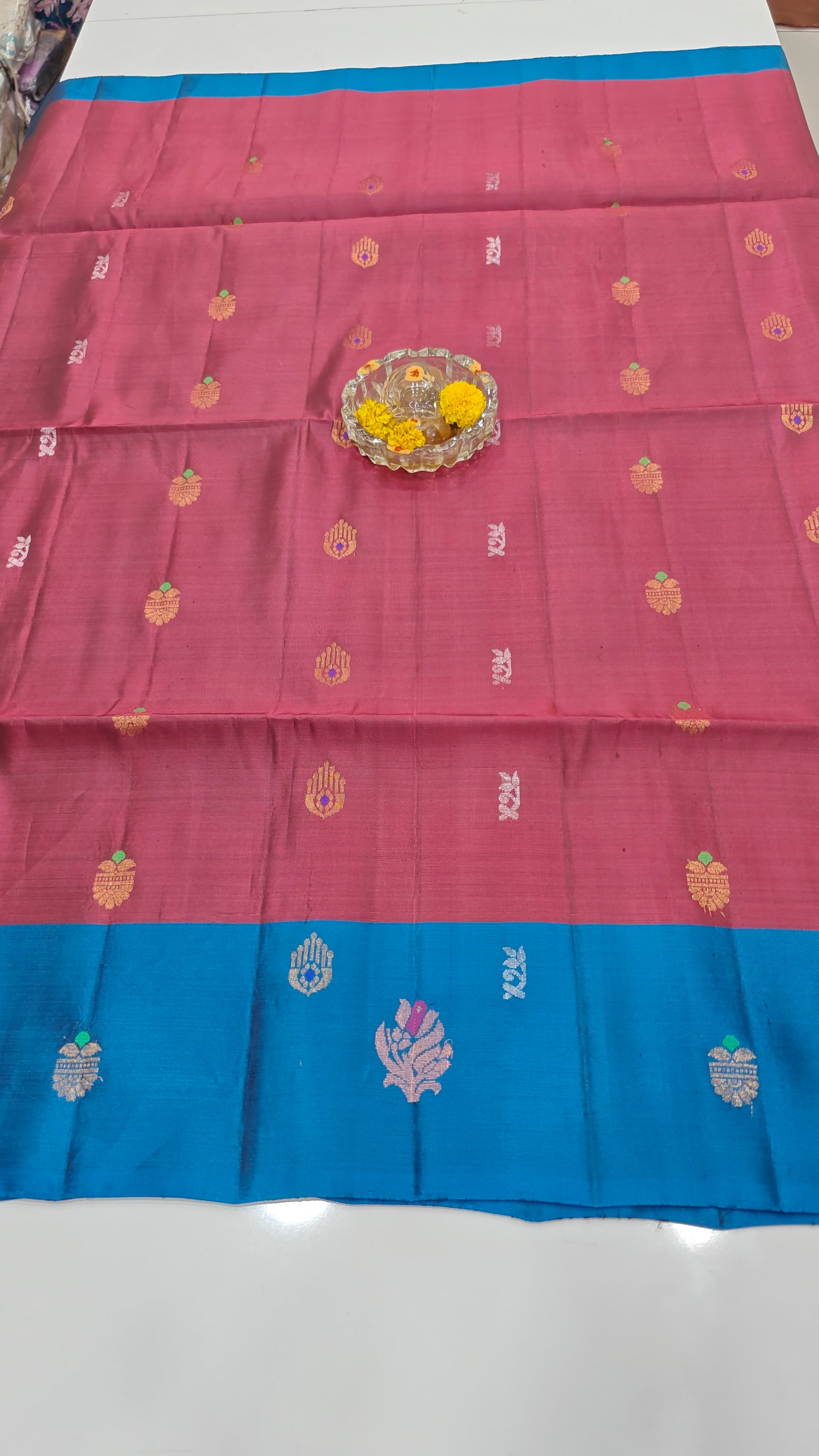Pure Handloom Silk Saree with Heritage Contrast Pallu and Woven Motifs
