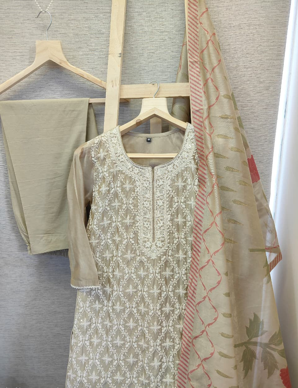 Women’s Chanderi suit set with lining, embroidered kurta pant dupatta, beige stone, round neck slit, sizes 38-46