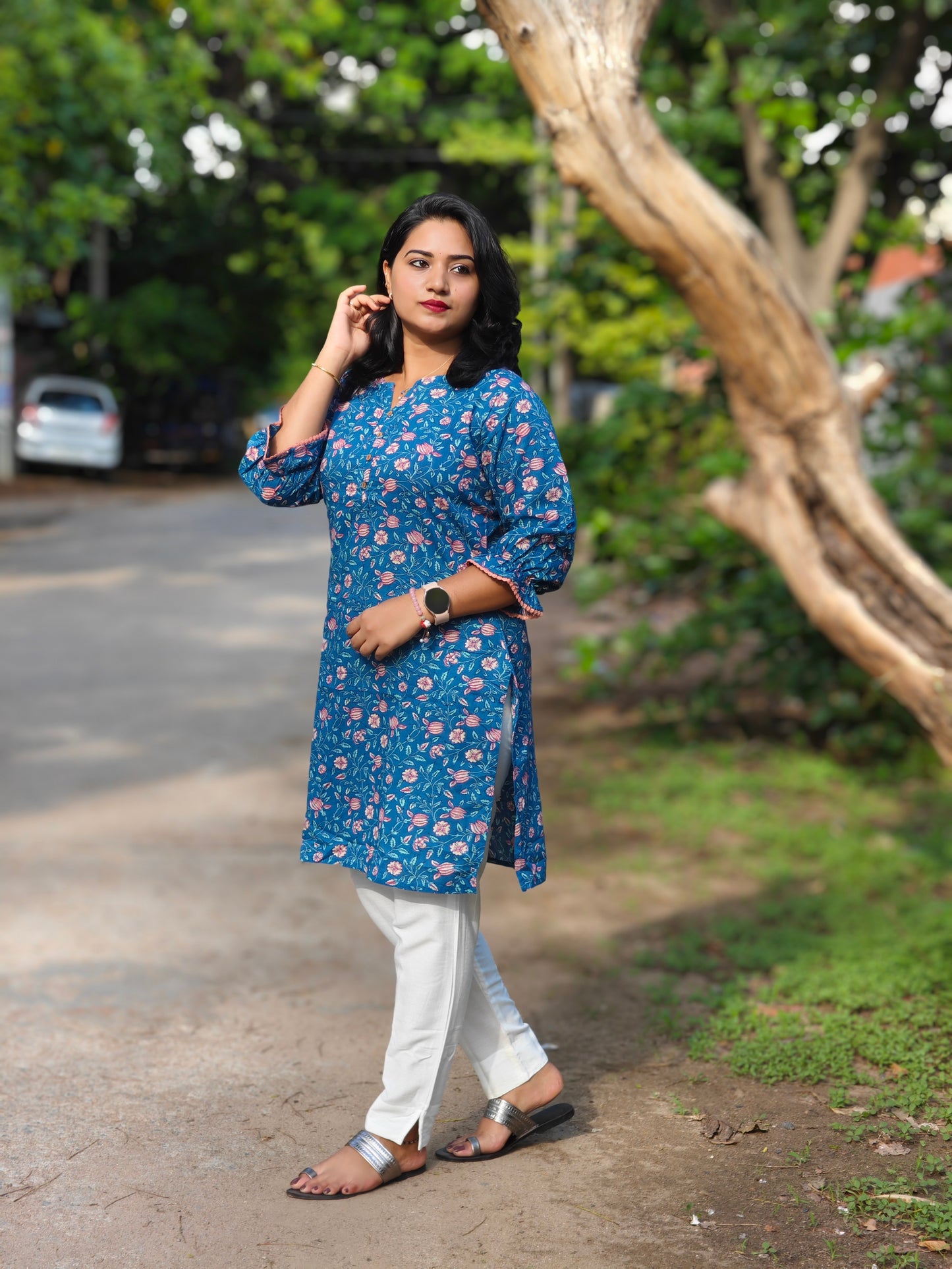Blue Cotton Floral Print Regular Tunic for Women – Sizes M to 2XL