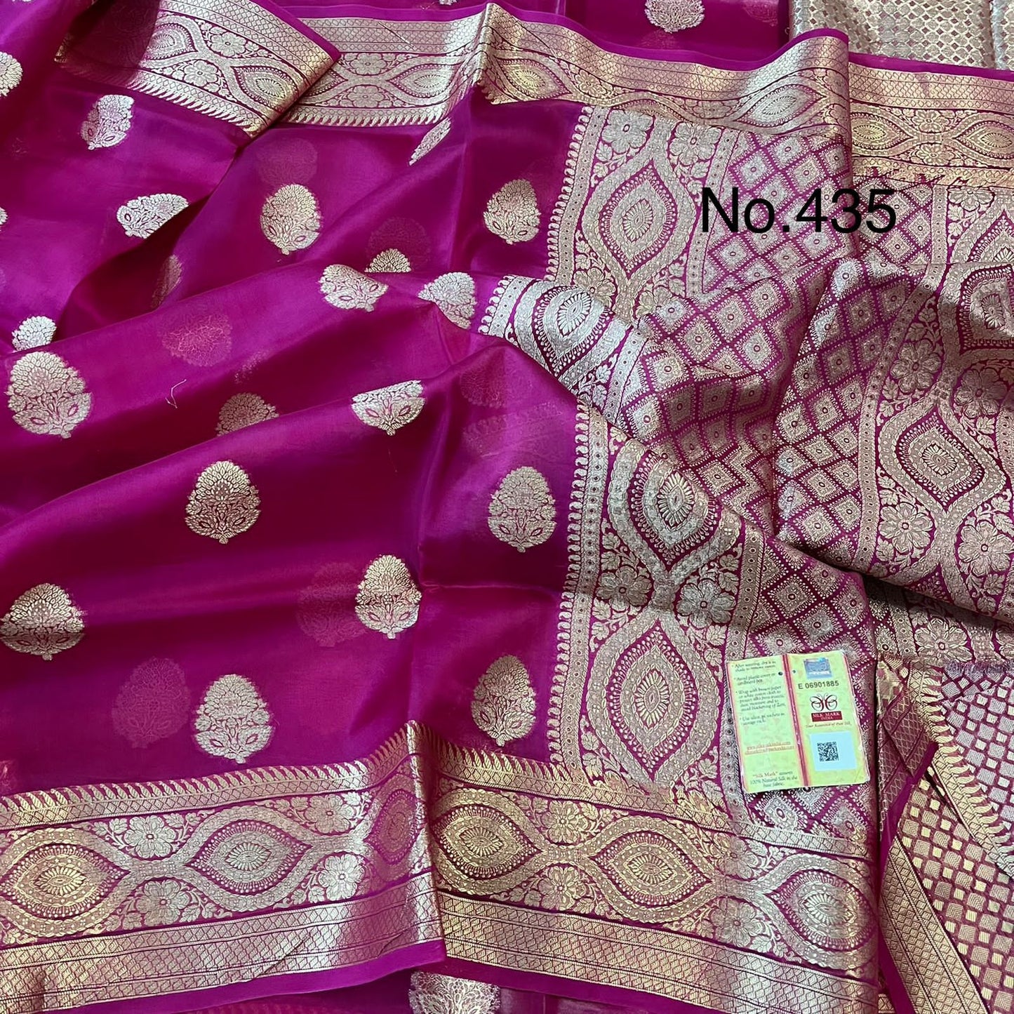 Banarasi Kora Organza Silk Saree with Golden Zari Weaving and Blouse Piece – Festive Wear