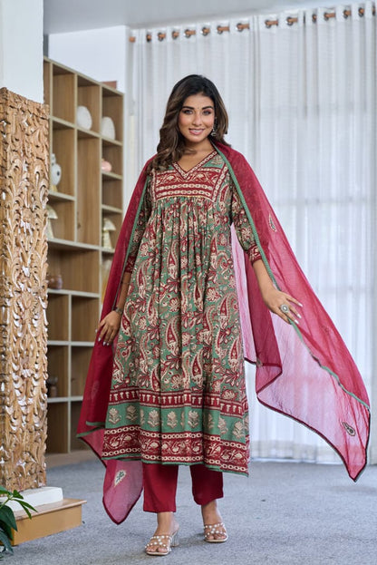 Cotton Kalamkari Printed Kurti Pant Set with Kota Doria Dupatta for Women, V-Neck Straight Kurta Ethnic Set