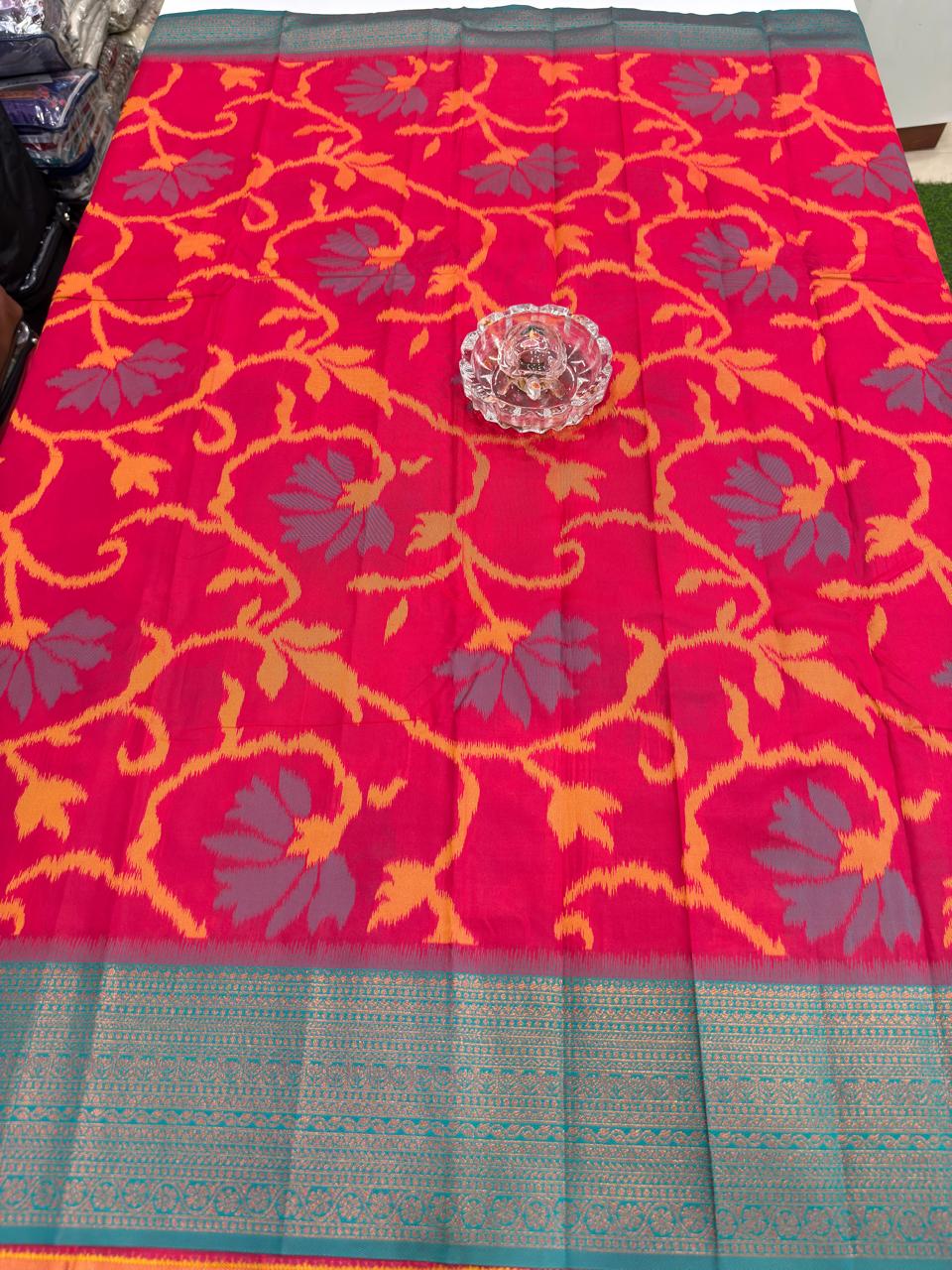 Soft Silk Ikkat Pochampally Saree with Traditional Woven Border and Blouse Piece for Women