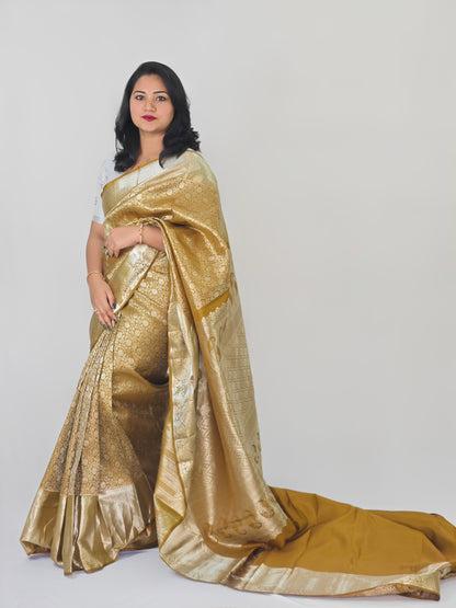 Pure Silk Handloom Saree for Women with Silver Zari – Lightweight, Silk Mark Certified