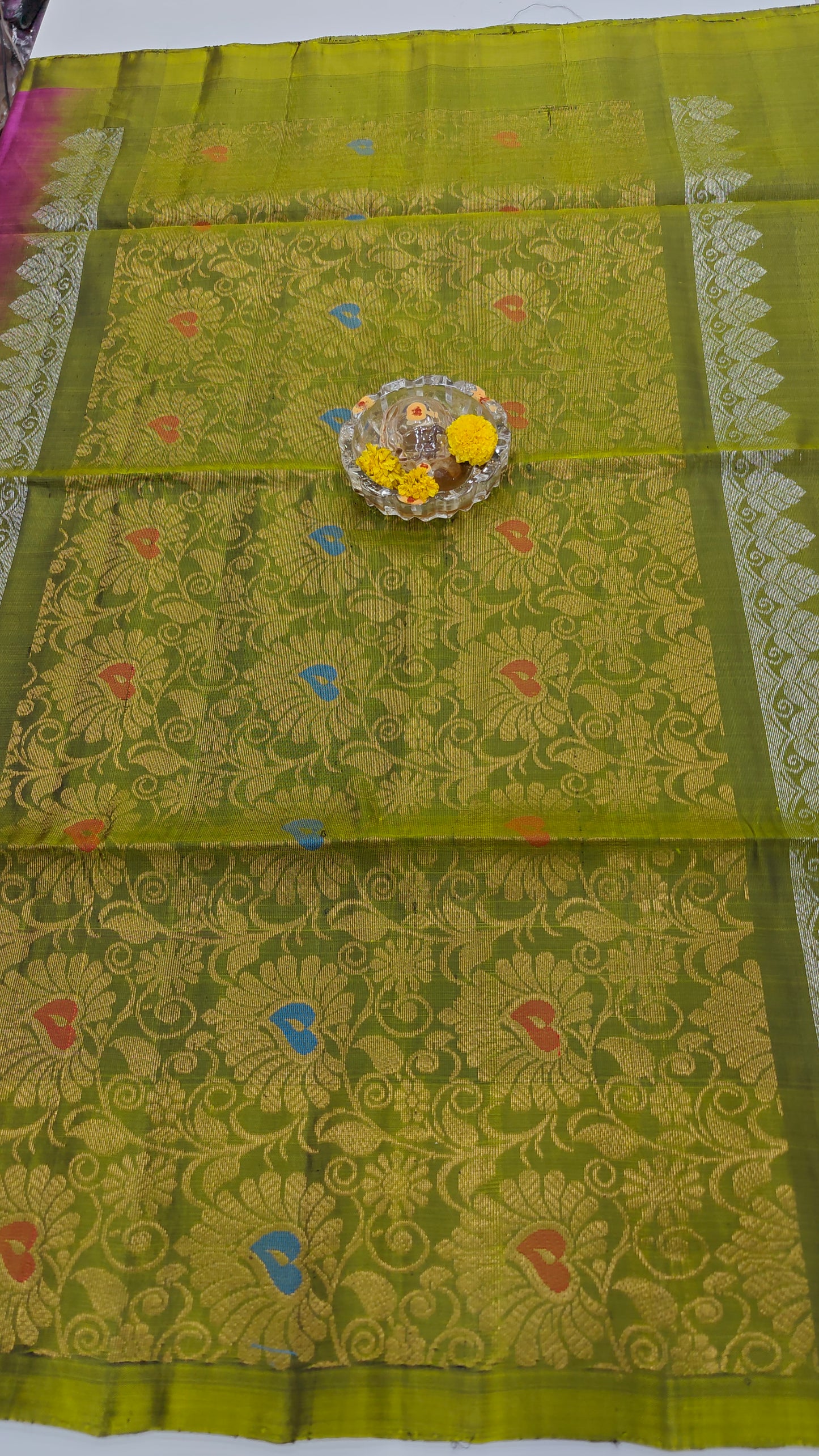 Pure Handloom Silk Saree with Heritage Contrast Pallu and Woven Motifs